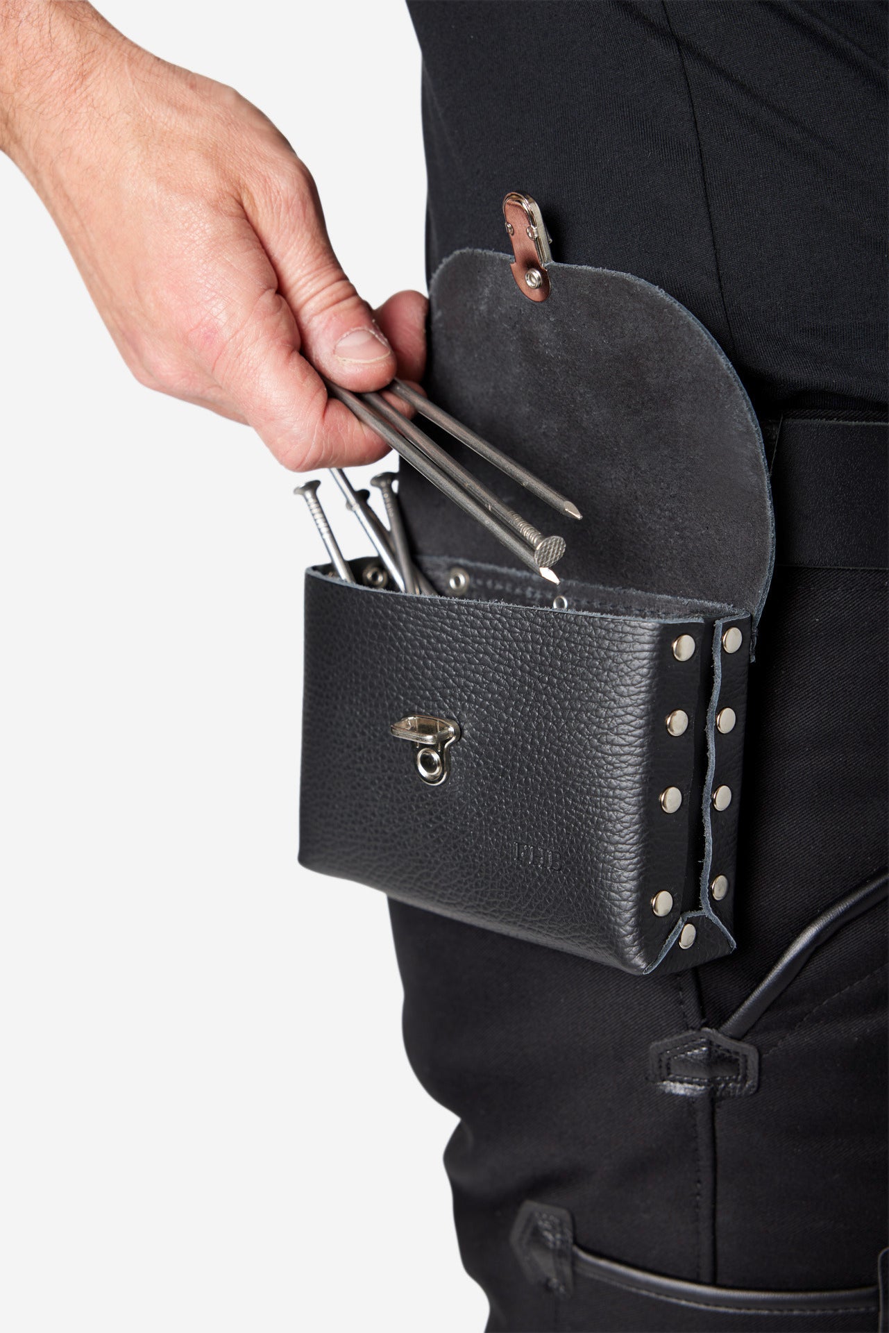 FHB Nageltasche einfach, genietet, mit Klappe - ARNO